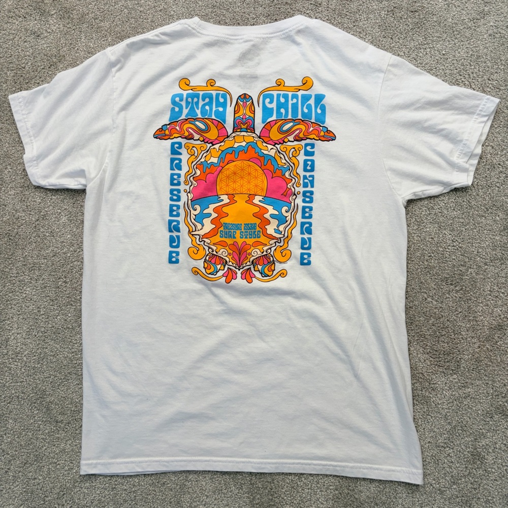Surf style graphic tee